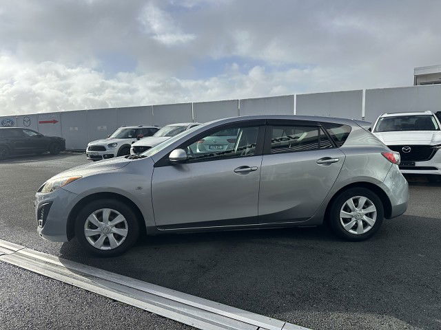 2010 Mazda Axela
