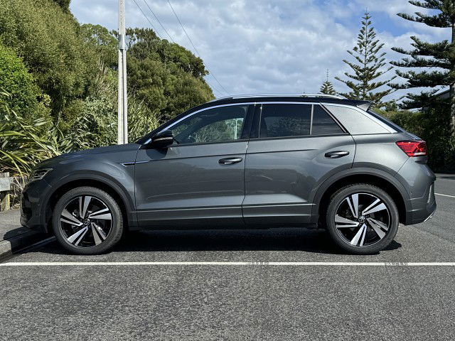 2025 Volkswagen T-Roc R-Line