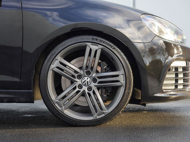 2011 Volkswagen Golf R 6DSG