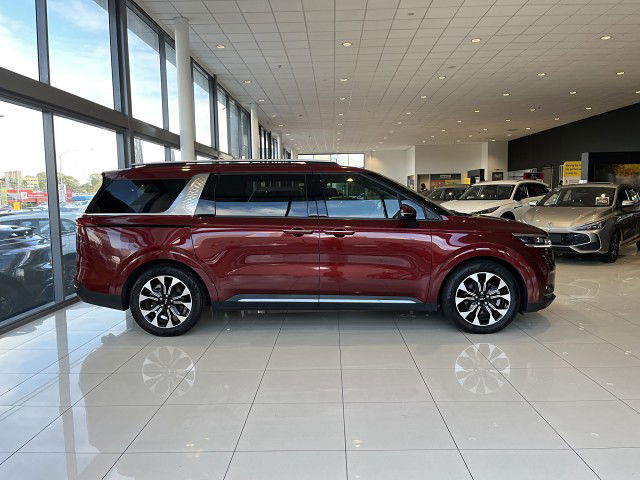 2022 Kia Carnival Premium 2.2D/8At