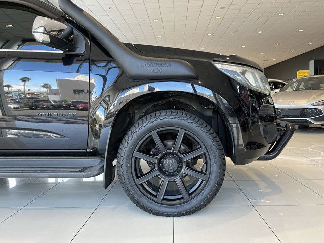 2017 GMSV Ltz 2.8Dt/4Wd/6At