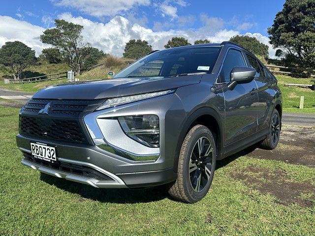 2025 Mitsubishi Eclipse Cross XLS 2WD