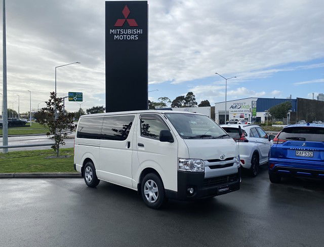 2018 Toyota Hiace 5DR Diesel