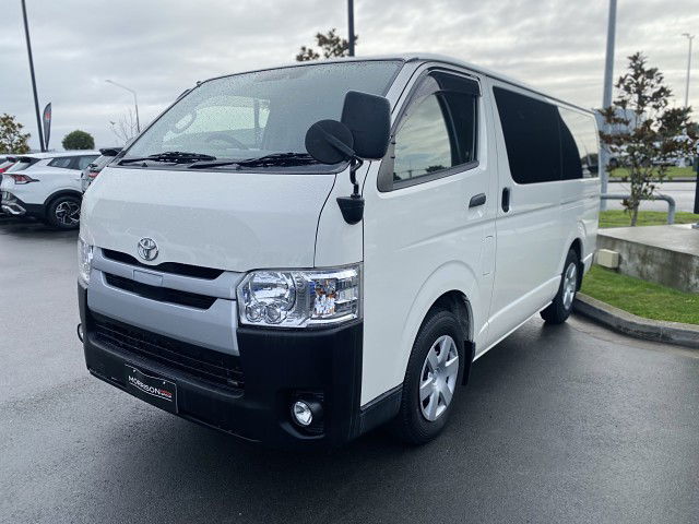 2018 Toyota Hiace 5DR Diesel