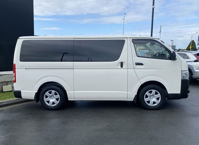 2018 Toyota Hiace 5DR Diesel