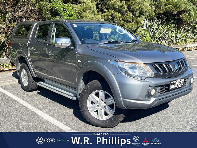 2017 Mitsubishi Triton GLXR 4WD