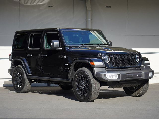 2025 Jeep Wrangler Overland Midnight Edition 2.0P 4WD 4Dr Wagon