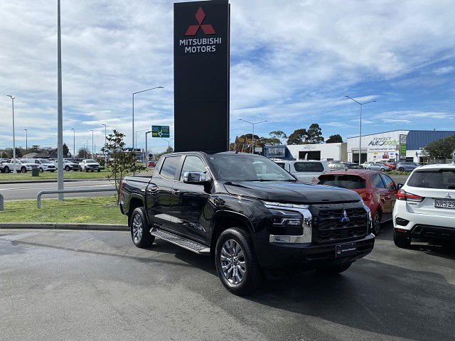 2025 Mitsubishi Triton DC WS 2.4D GLXR 2WD 6AT