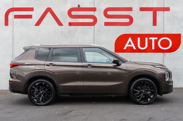 2023 Mitsubishi Outlander XLS 2.5P/4WD/CVT