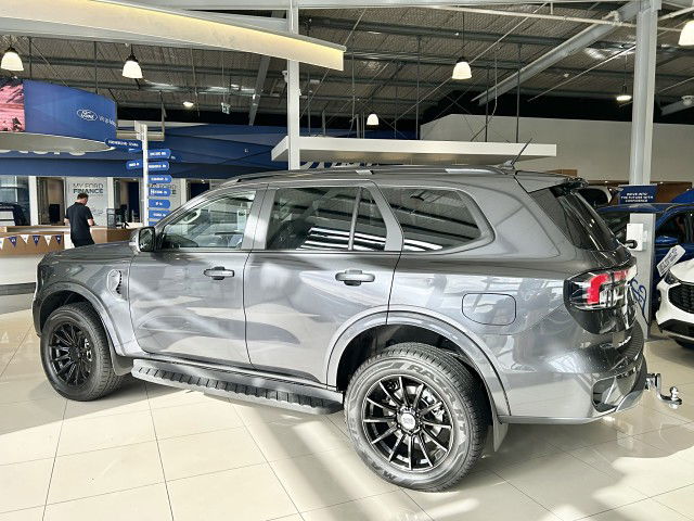 2025 Ford Everest Trend 2.0D/4Wd/10At