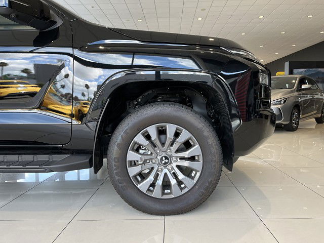 2024 Mitsubishi Triton Dc Glxr 6At 2.4Dt