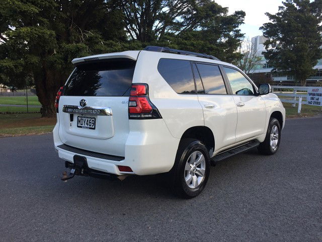 2019 Toyota Land Cruiser Prado GX 4WD 2.8L 7 SEATER