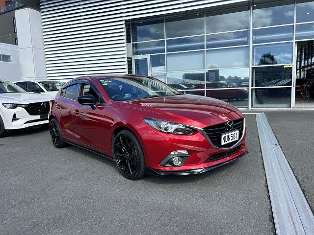 2014 Mazda Axela Sport