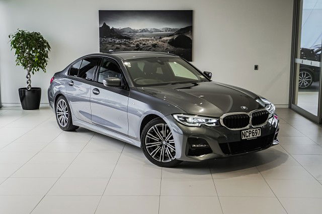 2020 BMW 320i Sedan M-Sport +Comfort