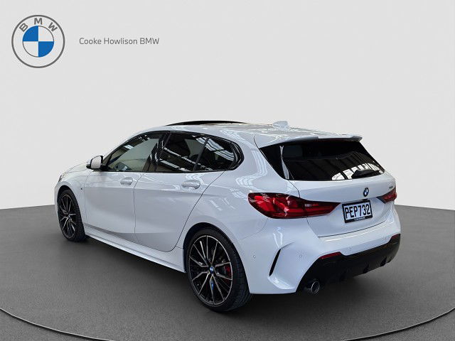 2022 BMW 118i M-Sport + Innovations