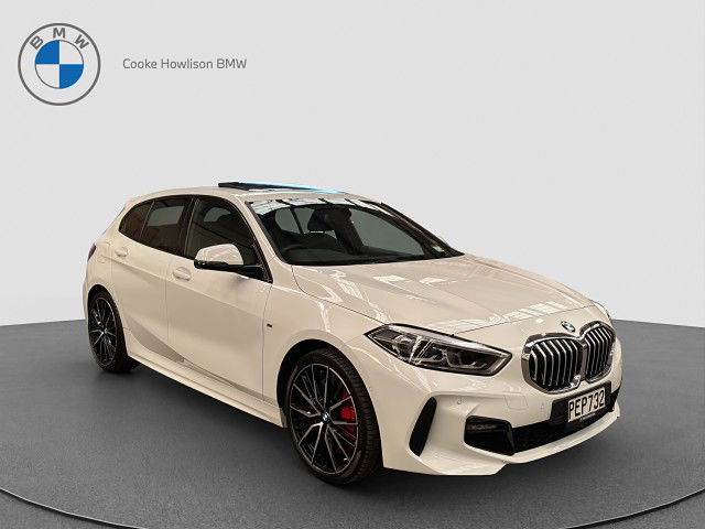 2022 BMW 118i M-Sport + Innovations