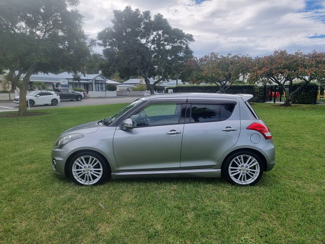2013 Suzuki Swift Sport
