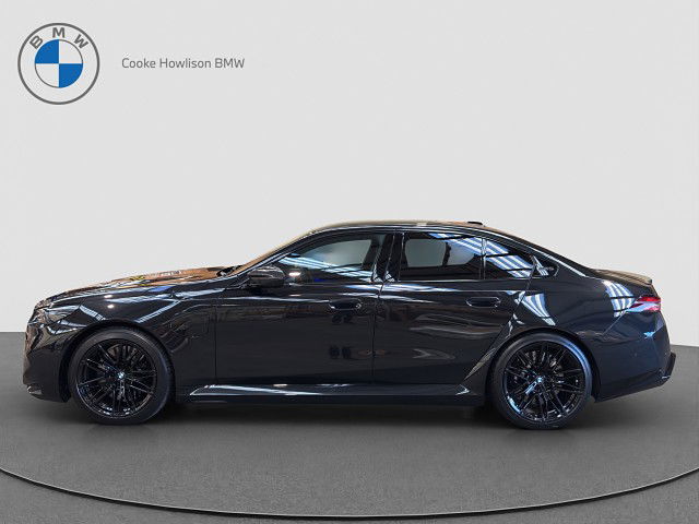 2025 BMW M5 PHEV