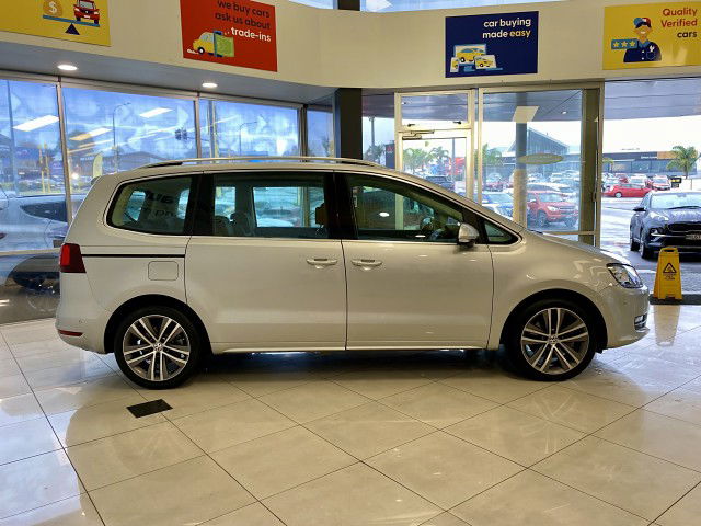 2022 Volkswagen Sharan 2.0L Highline 162Kw NZ New