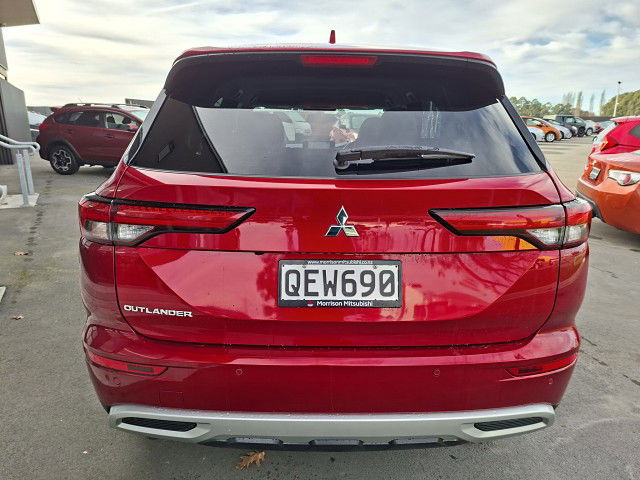 2023 Mitsubishi Outlander XLS 2.5P/CVT