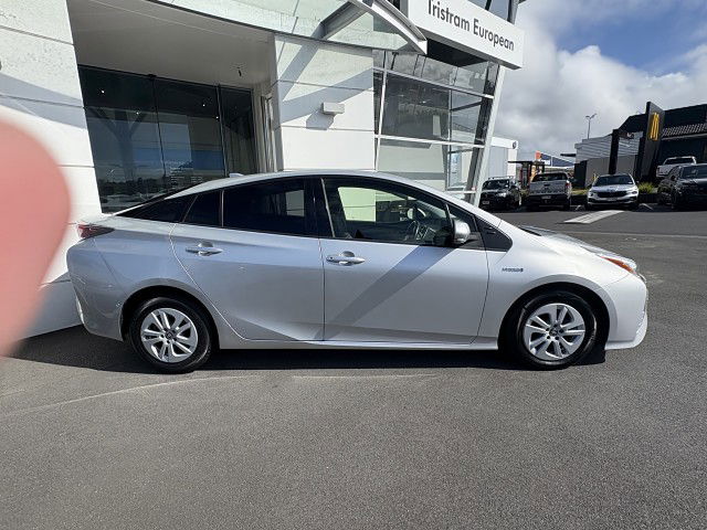 2019 Toyota Prius Hybrid