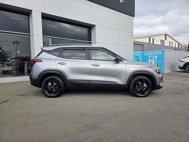 2025 Kia Seltos LX 2.0P