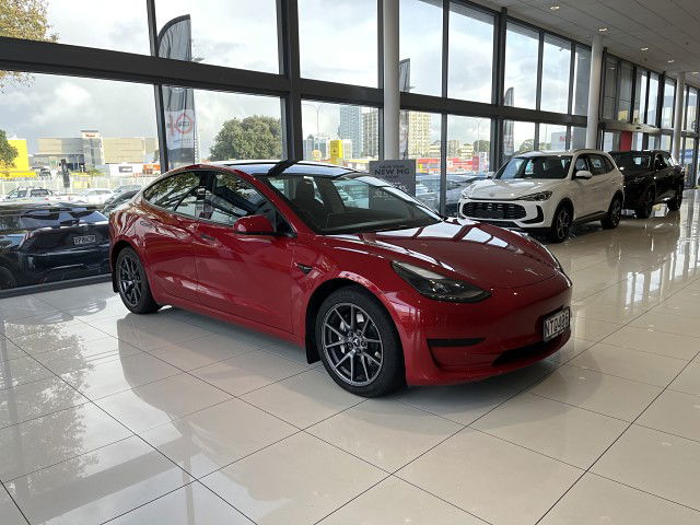 2021 Tesla Model 3 Standard Range Plus