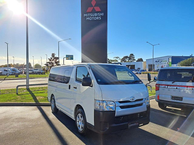 2018 Toyota Hiace 5DR DIESEL