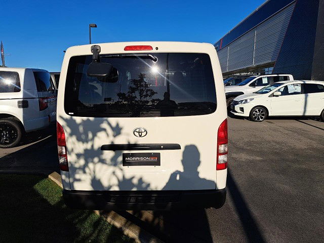 2018 Toyota Hiace 5DR DIESEL