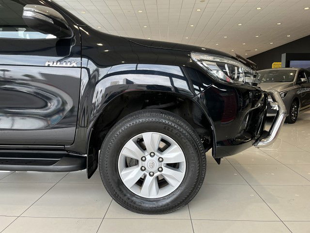 2016 Toyota Hilux Sr5 Td Dc 2.8D/6At/U