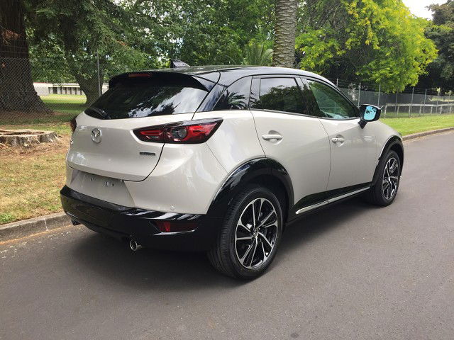 2025 Mazda CX-3 SP20