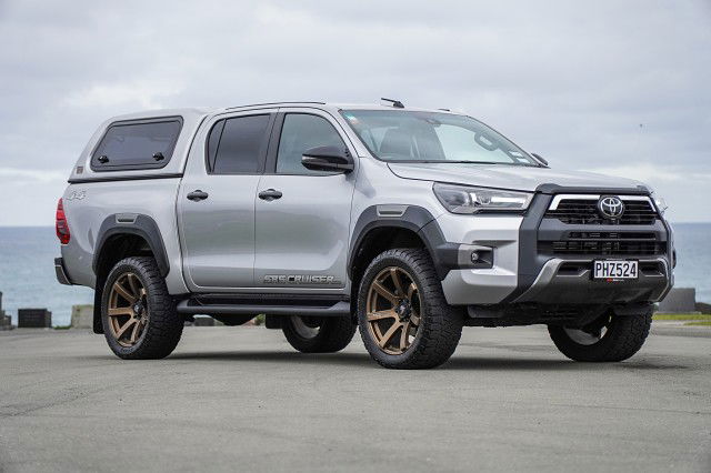 2022 Toyota Hilux Sr5 Cruiser 4wd Td Dc 2.