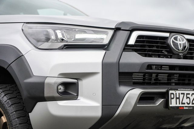 2022 Toyota Hilux Sr5 Cruiser 4wd Td Dc 2.