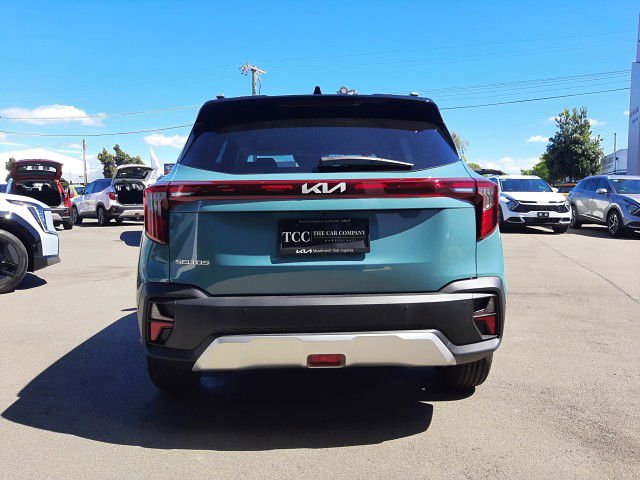 2025 Kia Seltos LX 2.0P