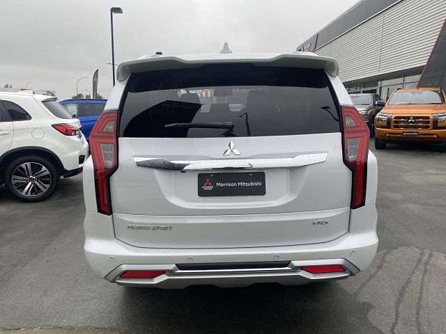 2025 Mitsubishi Pajero Sport 2.4D VRX 4WD 8AT