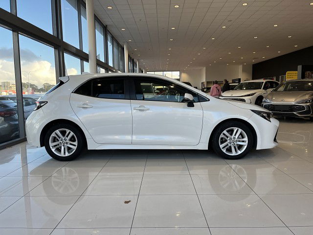 2018 Toyota Corolla HYBRID