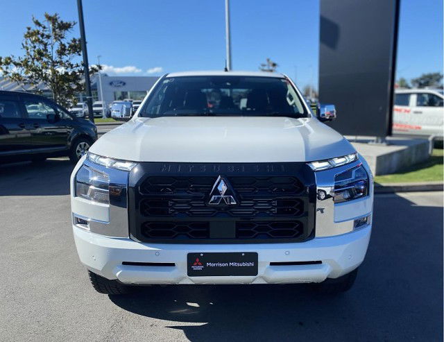 2025 Mitsubishi Triton DC WS 2.4D GLXR 4WD 6AT