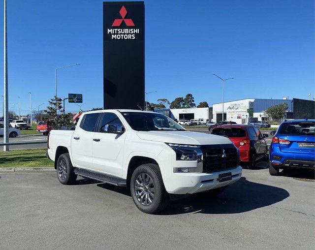 2025 Mitsubishi Triton DC WS 2.4D GLXR 4WD 6AT