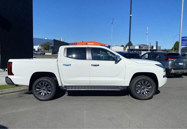 2025 Mitsubishi Triton DC WS 2.4D GLXR 4WD 6AT