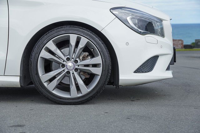 2014 Mercedes-Benz CLA 180
