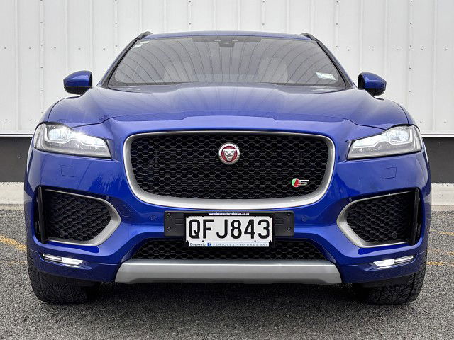 2016 Jaguar F-Pace S Supercharged First Edition 3.0p