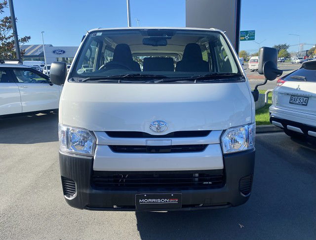 2019 Toyota Hiace 5DR DIESEL
