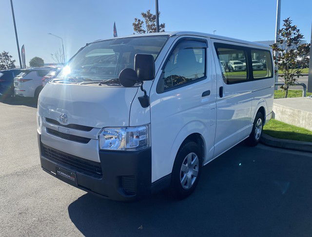 2019 Toyota Hiace 5DR DIESEL