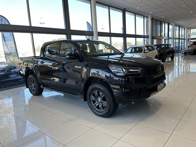 2024 Toyota Hilux Sr5 Td Dc 2.8Dmht/4WD