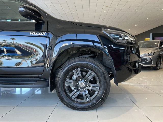 2024 Toyota Hilux Sr5 Td Dc 2.8Dmht/4WD