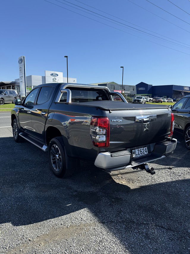 2019 Mitsubishi Triton DC WS 2.4D GLXR 2WD 6AT