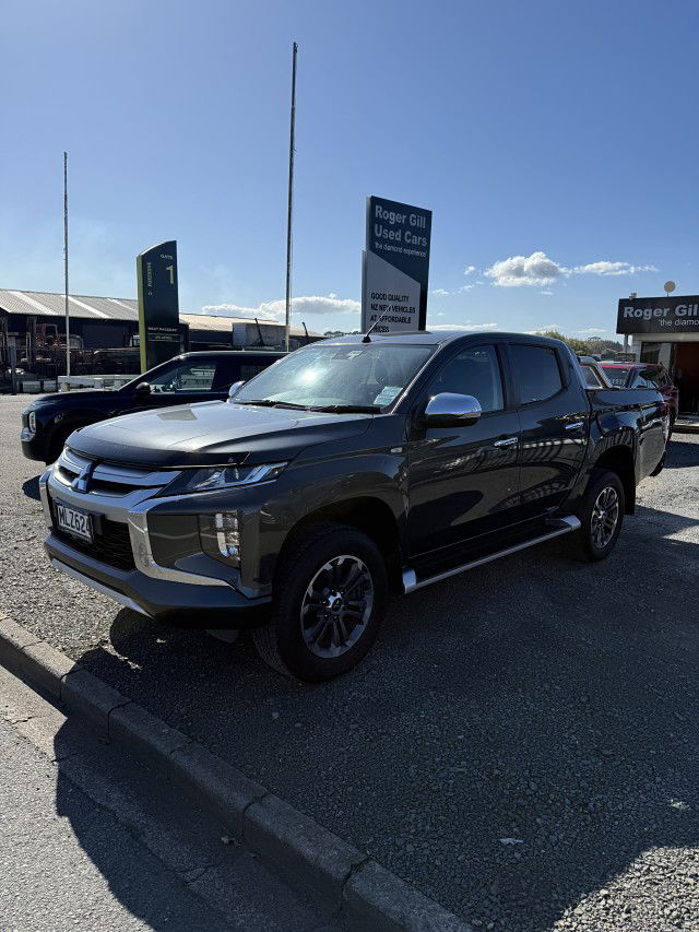 2019 Mitsubishi Triton DC WS 2.4D GLXR 2WD 6AT