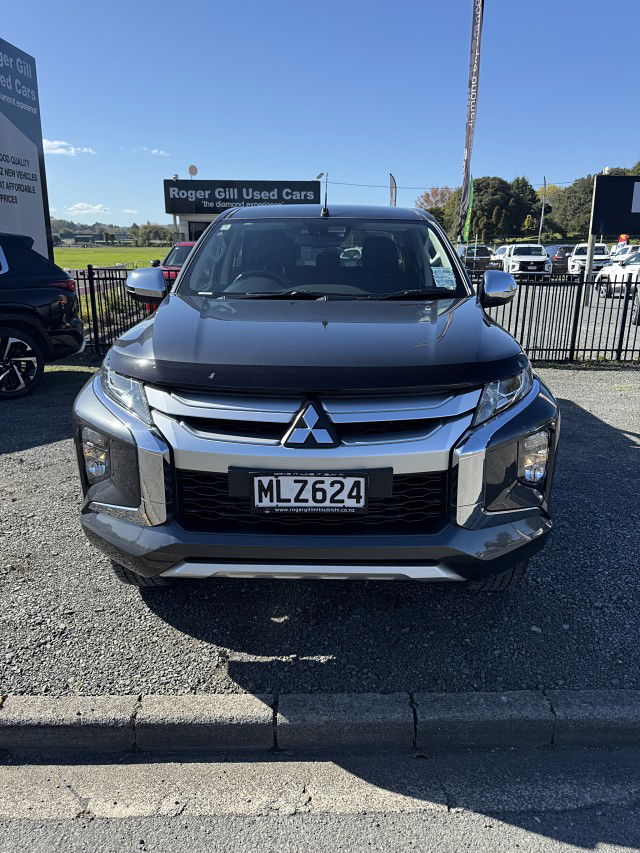 2019 Mitsubishi Triton DC WS 2.4D GLXR 2WD 6AT