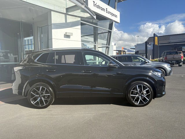 2025 Volkswagen Tiguan R-LINE 4MOTION 195kW