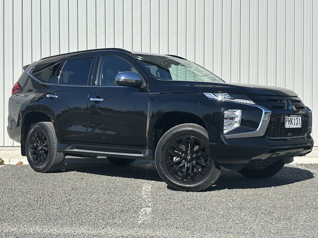2022 Mitsubishi Pajero Sport VRX 4WD